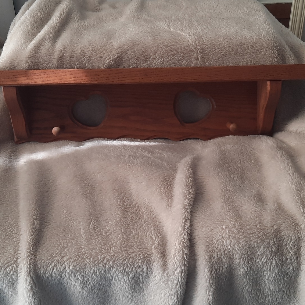 Decorative heart shelf